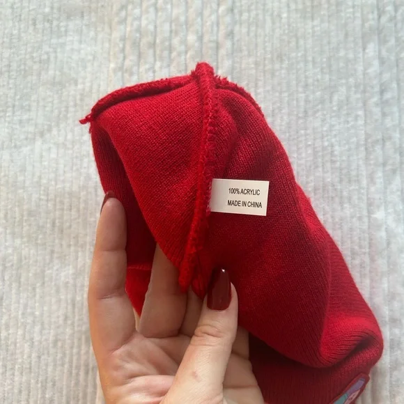 NWOT: Jeffree Star Cosmetics Valentine Heart Beanie - Limited Edition! - Picture 4 of 4